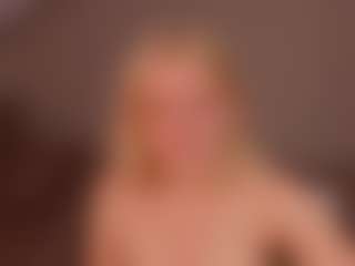 Lillly-Jhonasss's Live Sex Cam Show