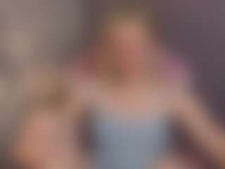 Lillly-Jhonasss's Live Sex Cam Show