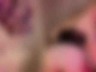Live cam show with Lillly-Jhonasss - Cute on AdultVida.com