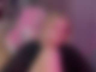 Live cam show with Lillly-Jhonasss - Lean on Camsoda