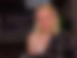 Live cam show with Lillly-Jhonasss - Skinny on Mixed Magazine Live