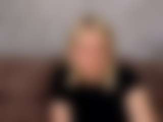 Lillly-Jhonasss's Live Sex Cam Show