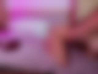 Live cam show with lilmeeow - Striptease on Camsoda