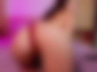 Live cam show with lilmeeow - Tease Brown Hair on Camsoda