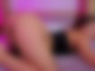 Live cam show with lilmeeow - Brown Hair on eurowanks.com