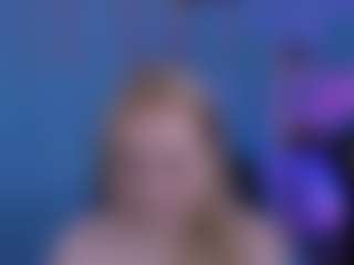 Live cam show with linda-lynx - No Smoking on Camsoda