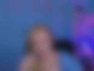 Live cam show with linda-lynx - No Smoking on Camsoda