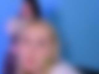 Live cam show with linda-lynx - Tease on Dare Cams