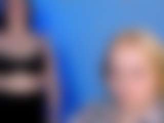 Live cam show with linda-lynx - Strip on Dolls Live