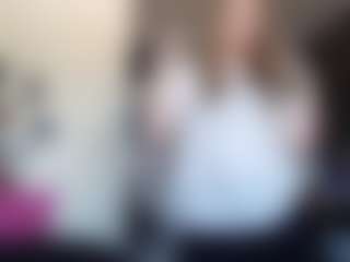 MelodyBertalan's Live Sex Cam Show