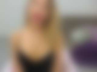 Live cam show with Nicolleeex - Average on Camsoda