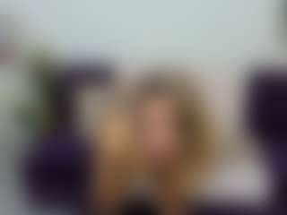 Live cam show with Nicolleeex - Green Eyes on Milf Play
