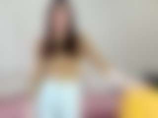 Live cam show with RosanaBronaugh - Big Tits on Camiplay Live