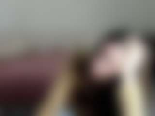 Live cam show with RosanaBronaugh - New Teen (18+) on Uber Horny