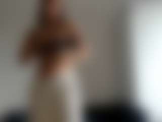 Live cam show with RosarioOdam - Threesome on friskycurves.com