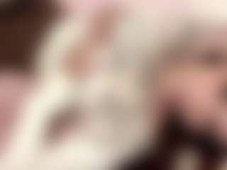 Live cam show with SheraBerret - Dirty Talk on xDating
