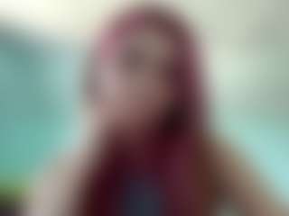Live cam show with Milana - Small Tits on AdultVida.com