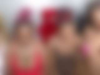 Live cam show with cocowantsyouu - Fingers on Camming Site
