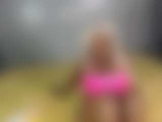 cocowantsyouu's Live Sex Cam Show
