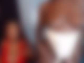 Show de câmera ao vivo com cocowantsyouu - Gagging no Camsoda