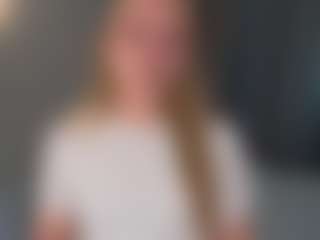 ConnieeHolt's Live Sex Cam Show