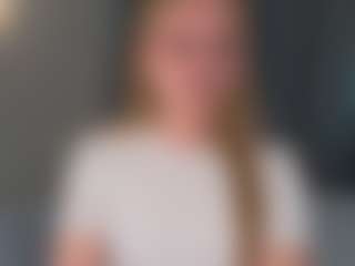 ConnieeHolt's Live Sex Cam Show