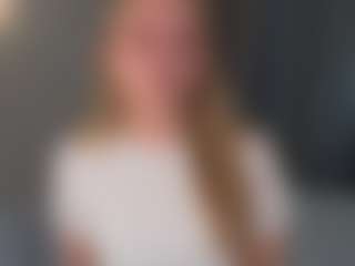 ConnieeHolt's Live Sex Cam Show