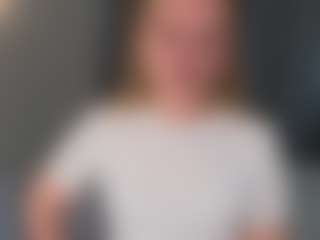 ConnieeHolt's Live Sex Cam Show