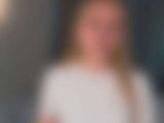 ConnieeHolt's Live Sex Cam Show