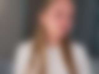 ConnieeHolt's Live Sex Cam Show
