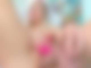 Live cam show with daisy-luv - Petite Teen (18+) on live18s.com