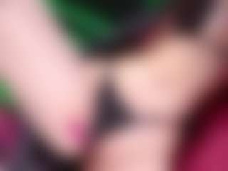 Live cam show with DollyRoses - Latina Petite on Camsoda | colombia