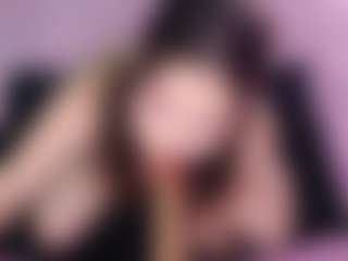 Live cam show with DollyRoses - Young Adult Teen (18+) on Camiplay Live
