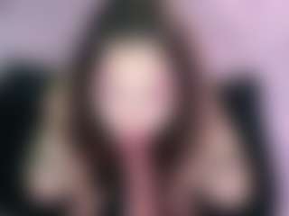 Live cam show with DollyRoses - College on Camsoda