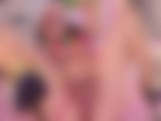 Live cam show with DollyRoses - Costume on madthumbs