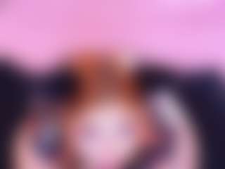Live cam show with DollyRoses - Gagging on Camsoda