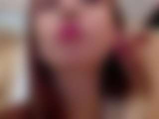 Mia's Live Sex Cam Show