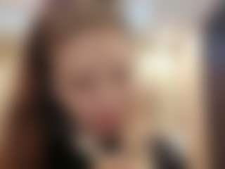 Live cam show with Mia - Tease on TeamSkeetLive