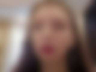 Mia's Live Sex Cam Show