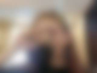 Mia's Live Sex Cam Show