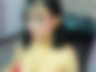 Live cam show with Lilly-Greco - College Teen (18+) on Dare Cams