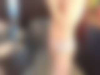 AletaTestani's Live Sex Cam Show