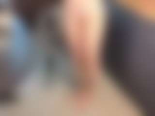 AletaTestani's Live Sex Cam Show