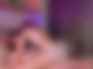 Live cam show with AletaTestani - Skinny on liverealitysex.com