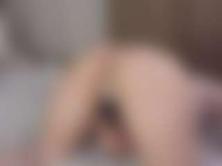 AletaTestani's Live Sex Cam Show