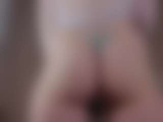 AletaTestani's Live Sex Cam Show