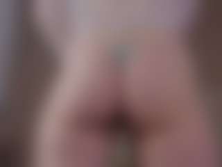 AletaTestani's Live Sex Cam Show