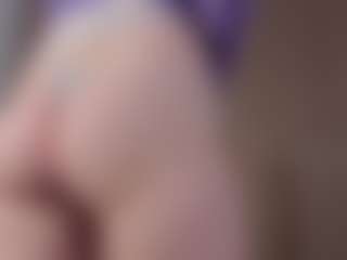 Live cam show with AletaTestani - Ass Bouncing on Pornisteam.com
