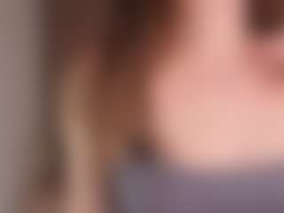 Live-Cam-Show mit AletaTestani - Ahegao auf Camsoda