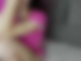 Live cam show with Beauty-Belle - Green Eyes on Camsoda
